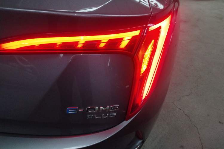 Used Hongqi E-QM5 2024 610 km PLUS