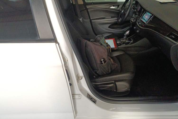 Used Buick Verano 2019 Sedan 20T Dual-Clutch Leading Model