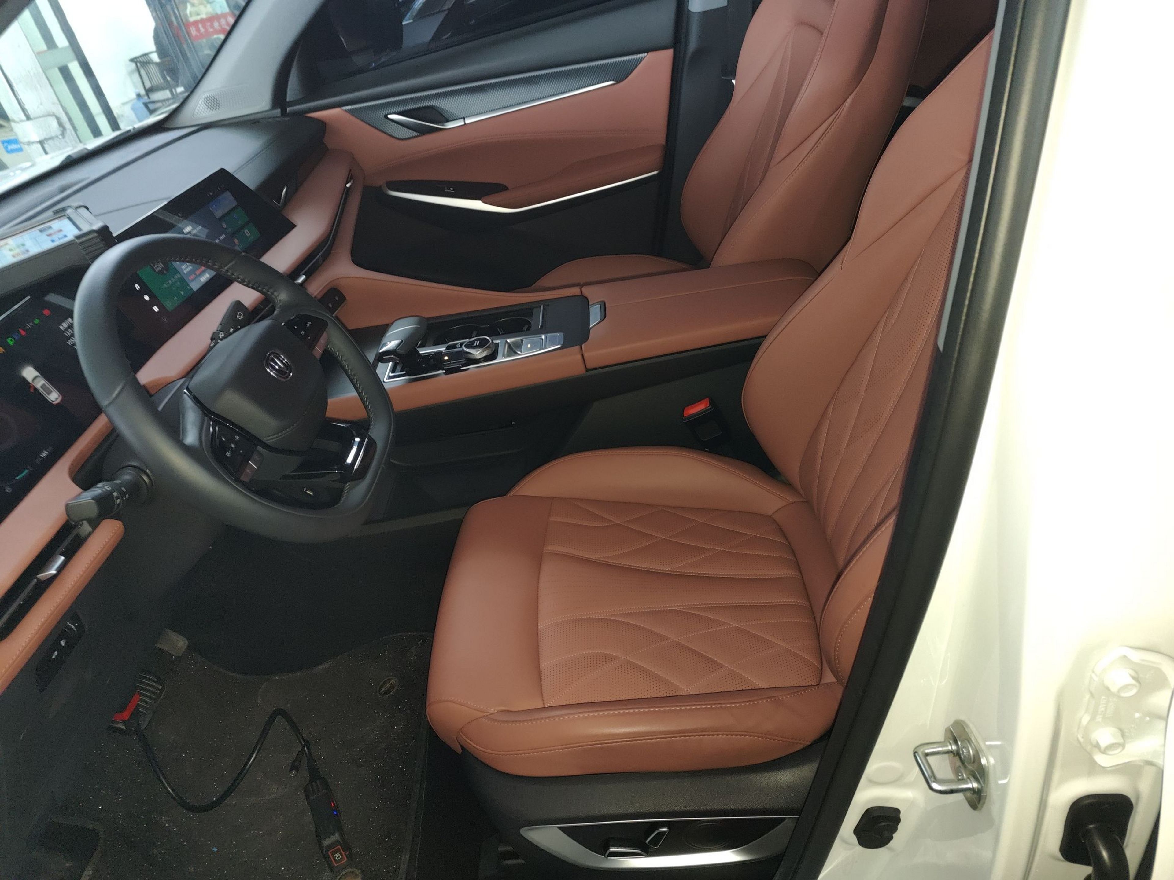 Переднее сиденье в автомобиле