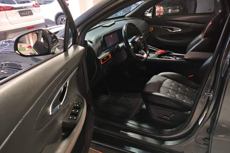 Used Changan UNI-T 2022 1.5T Sport Edition Premium Version
