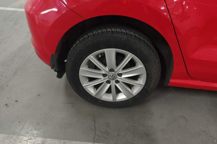 Used Volkswagen Polo 2014 1.6L Automatic Comfort Edition
