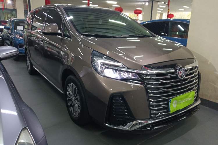 Used Buick GL8 2023 Land Executive Class 652T Luxury Model
