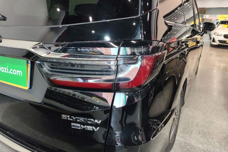 Used Honda Elysion 2022 2.0L eHEV Luxury First Edition