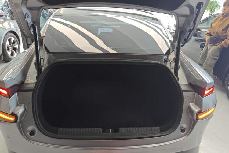 Used XPeng P7 2022 480E
