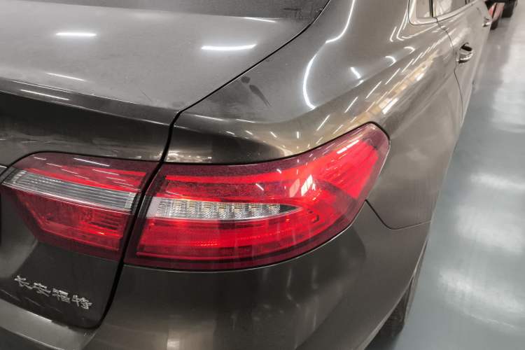 Used Ford Taurus 2017 EcoBoost 245 Luxury Model
