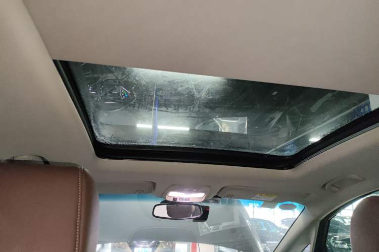 Used Buick GL6 2019 18T 6-Seater Connected Luxury Version China VI Standard
