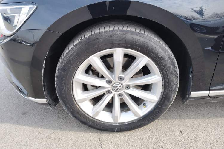 Used Volkswagen Magotan 2018 330TSI DSG Advanced Model
