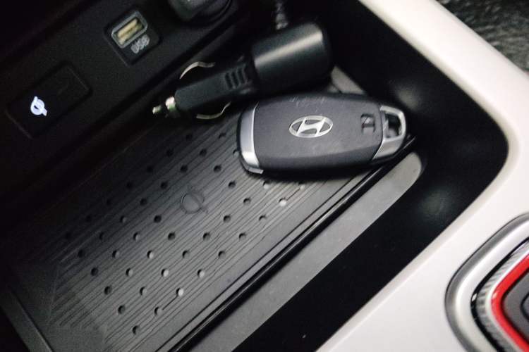 Used Hyundai ix35 2023 Musso 2.0L Flagship Edition TOP
