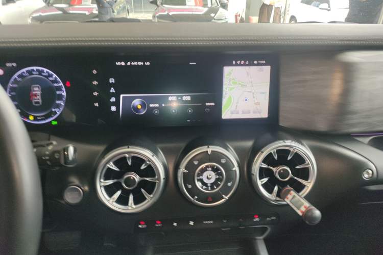 Used Tank 300 2023 Off-Road Edition 2.0T Challenger
