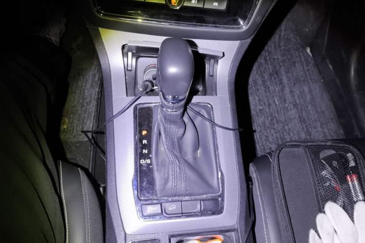 Used Roewe RX5 2020 20T Automatic 4G Connect Superior Flagship Edition