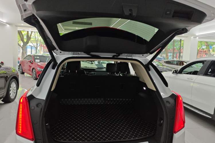 Used Cadillac XT5 2018 28T Four-Wheel Drive Luxury Model
