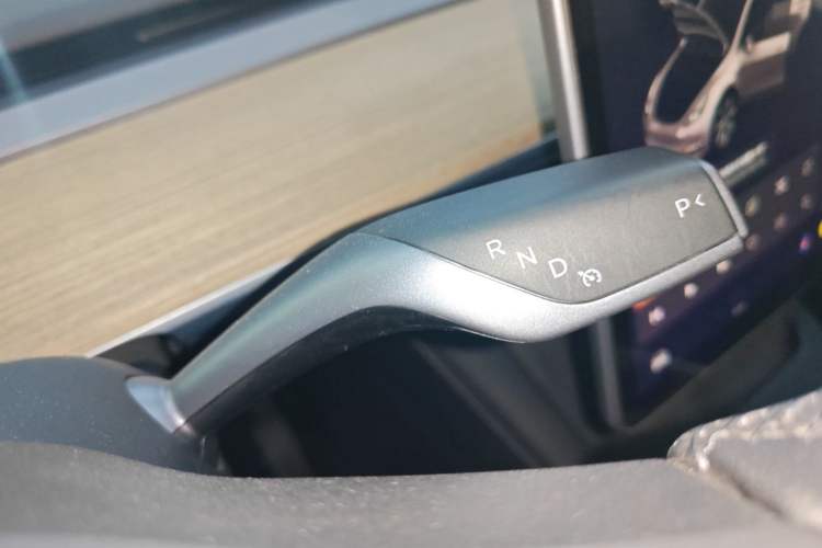 Used Tesla Model Y 2021 Standard Range Rear-Wheel Drive Version
