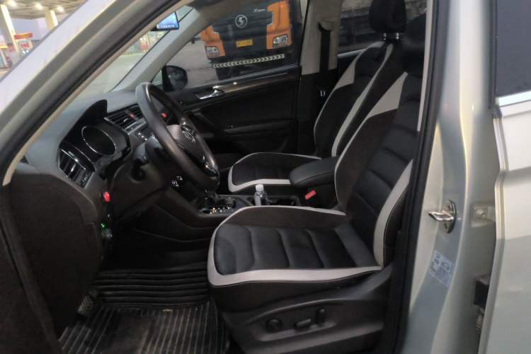 Used Volkswagen Tiguan L 2018 330TSI Automatic Two-Wheel Drive Luxury Edition
