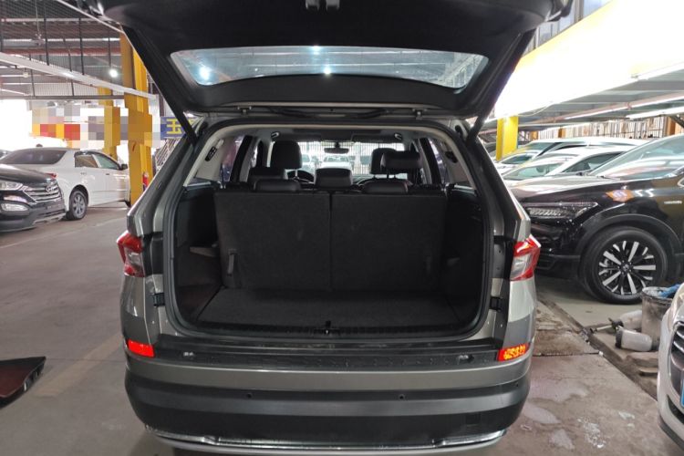 Used Skoda Kodiaq 2017 TSI330 7-Seater Two-Wheel-Drive Luxury Edition
