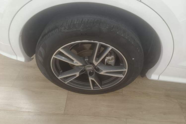 Used Audi Q5L 2020 Updated 40 TFSI Prestige Fashion Edition
