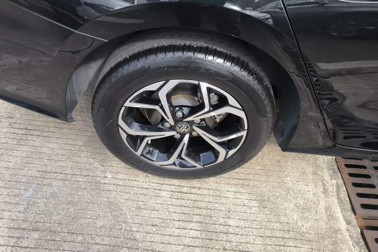 Used MG 5 2021 180 DVVT CVT Youth Luxury Edition
