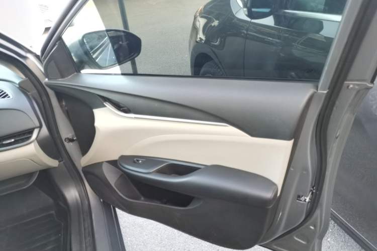 Used Buick GT 2018 15T Dual-Clutch Elite Model China V Standard
