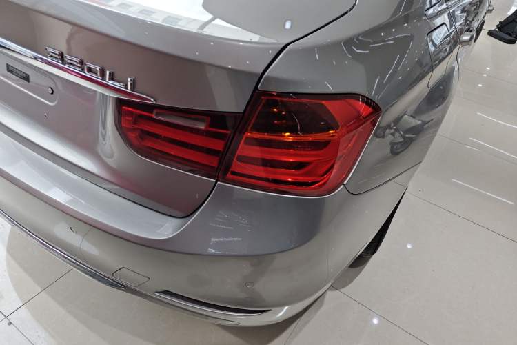 Used BMW 3 Series 2015 320Li Luxury Edition Fashion Model
