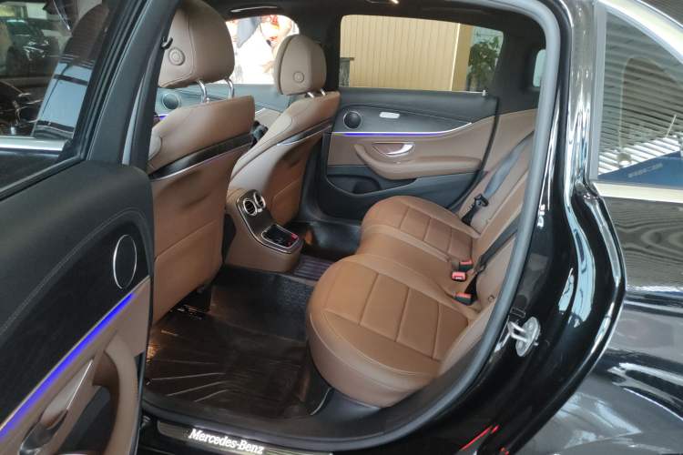 Used Mercedes-Benz E-Class 2023 E 260 L Sport 4MATIC
