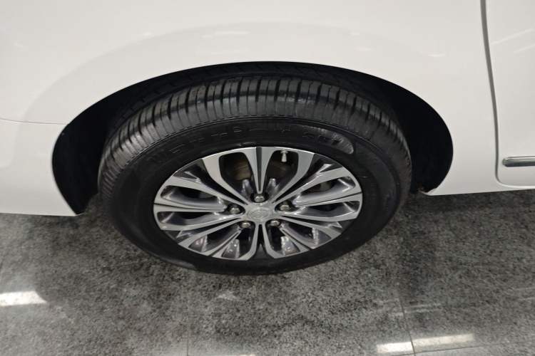 Used Buick GL8 2022 Land Business Class 652T Luxury Model
