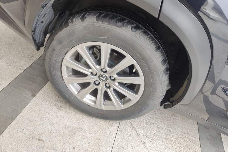 Used Lexus NX 2017 200 Front-Wheel-Drive X-Trail SE Edition
