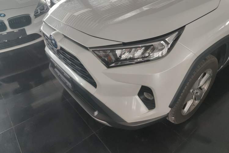 Used Toyota RAV4 Rongfang Plug-in Hybrid 2022 2.5L Two-Wheel Drive Elite Pro
