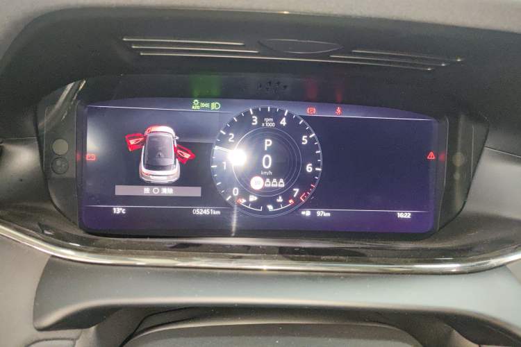 Used Land Rover Range Rover Evoque 2021 Range Rover L 249 PS R-Dynamic SE Luxury Edition
