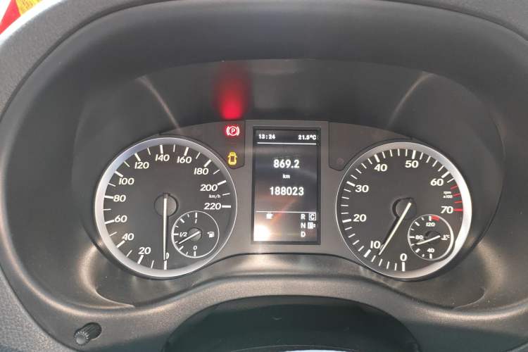 Used Mercedes-Benz Vito 2016 2.0T Business Edition