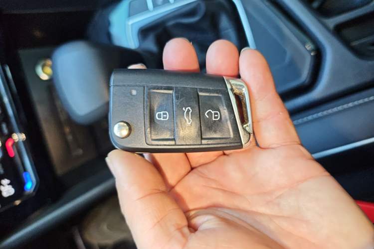 Used Volkswagen Tiguan L 2024 330TSI Automatic Two-Wheel Drive R-Line Enhanced Edition