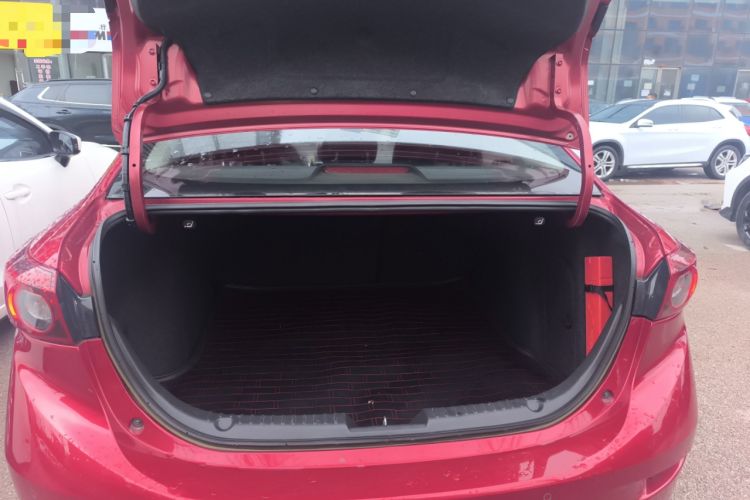 Used Mazda Mazda 3 Axela 2016 Sedan 1.5L Automatic Luxury Model
