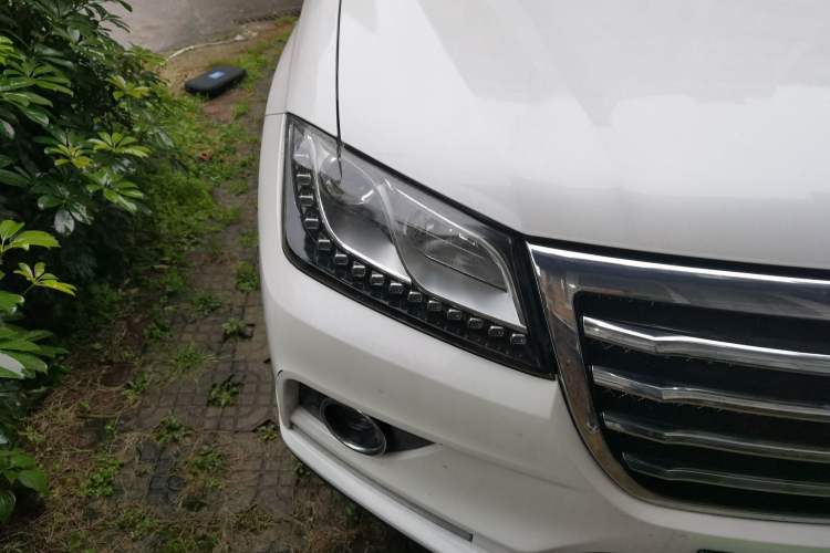 Used Haval H2 2018 Red-Label 1.5T Dual-Clutch Two-Wheel-Drive Luxury Model