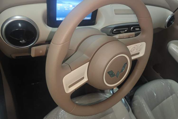 Used Wuling Hongguang MINIEV 2025 Four-Door Version Advanced Edition