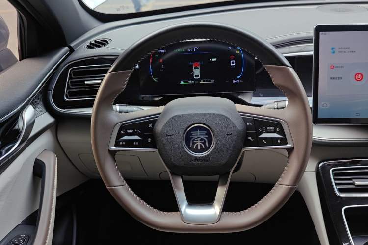 Used BYD Qin PLUS 2023 Champion Edition DM-i 120KM Beyond Model