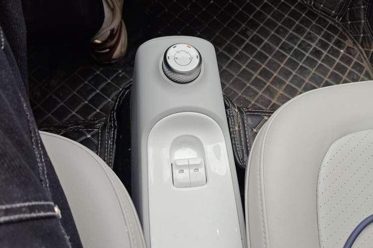 Used Wuling Hongguang MINIEV 2022 Convertible Model
