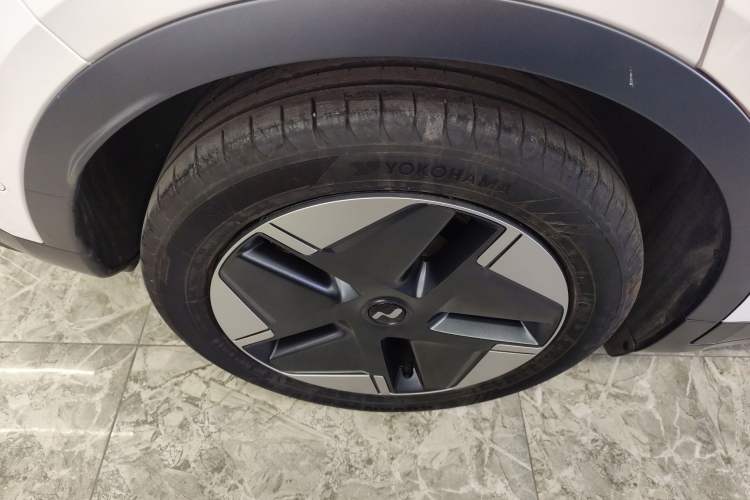 Used ONVO L60 2024 60 kWh Rear-Drive Version