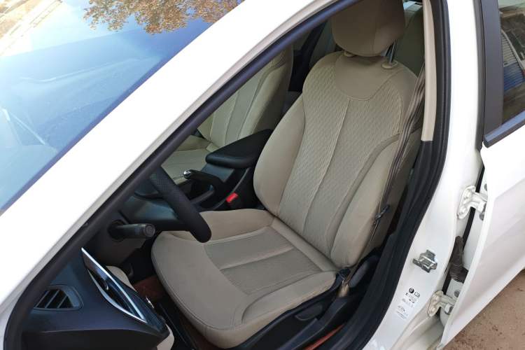 Used Buick GT 2017 15N Manual Entry-Level Trim
