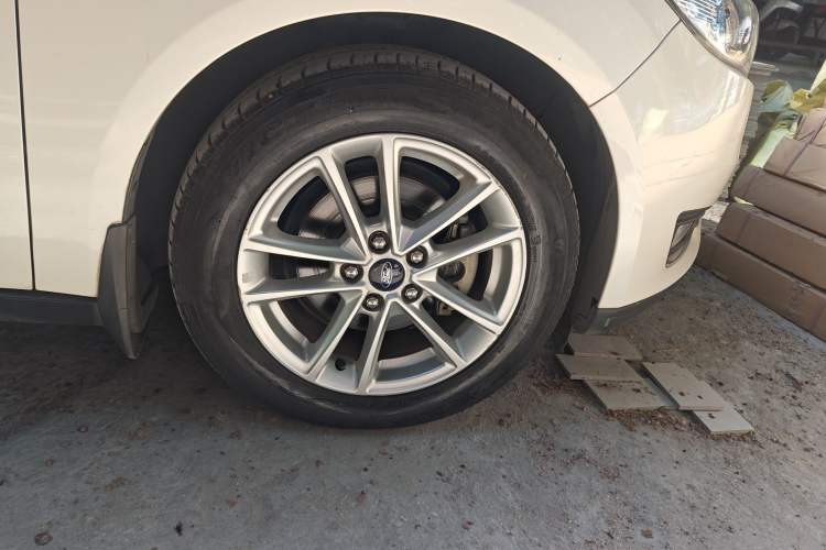 Used Ford Focus 2015 Sedan EcoBoost 180 Automatic Elite Model
