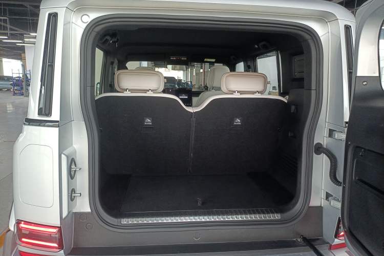 Used  V23 2025 401 Two-Wheel Drive Intelligent Driving Version