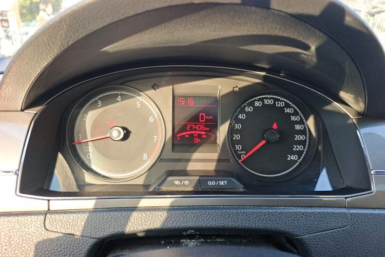 Used Volkswagen Santana 2019 1.5L Manual Comfort Version China VI