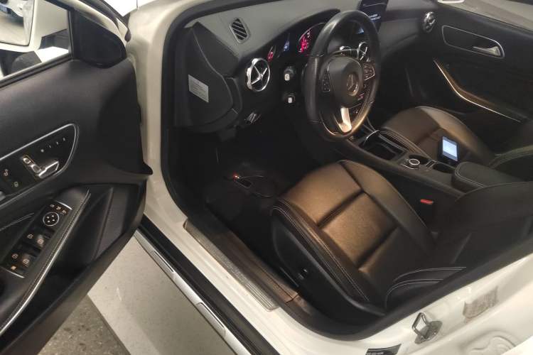 Used Mercedes-Benz GLA 2018 GLA 200 Fashion Model
