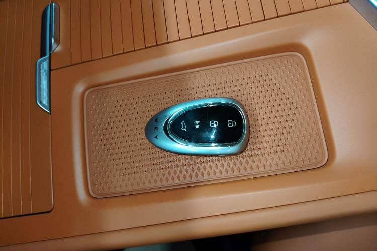 Used Wey Lanshan 2025 Four-Wheel Drive Max
