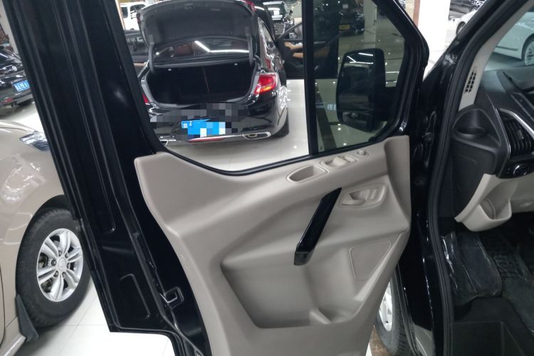 Used Ford Tourneo Custom 2020 2.0T Automatic Elite Edition China VI Standard
