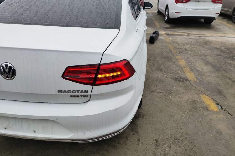 Used Volkswagen Magotan 2018 330TSI DSG Luxury Model
