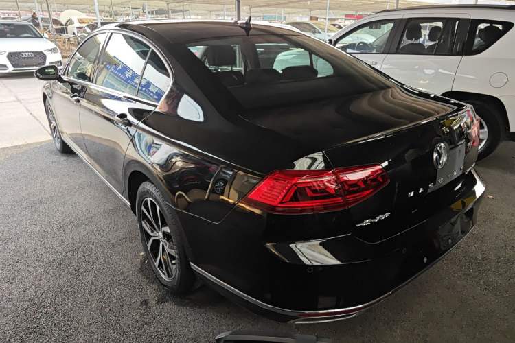 Used Volkswagen Magotan 2020 330TSI DSG Leading Model
