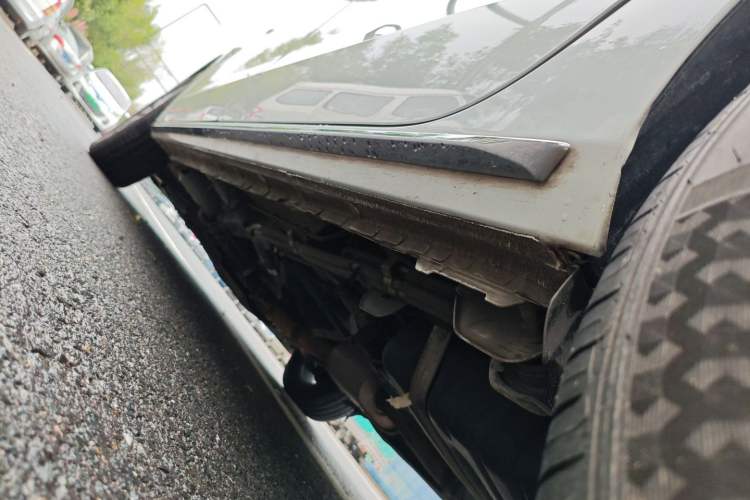 Used Buick GL8 2023 Facelifted Land Cruiser Executive Luxury Version
