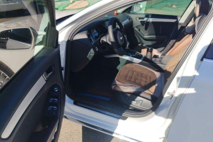 Used Audi A4L 2016 35 TFSI Collector's Edition Automatic Standard Model
