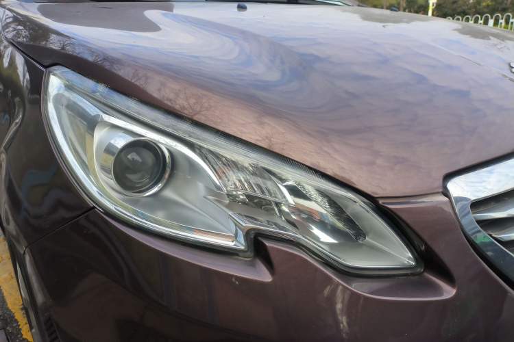 Used Peugeot 2008 2014 1.6L Automatic Fashion Edition
