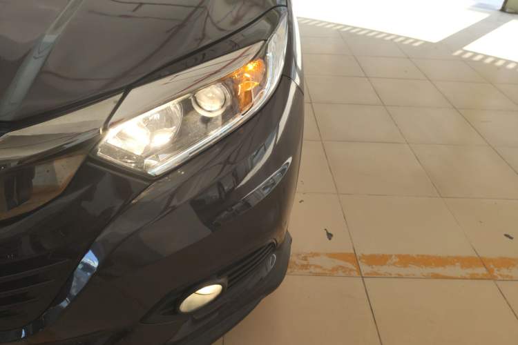 Used Honda Vezel 2019 1.5L CVT Pioneer Edition China VI