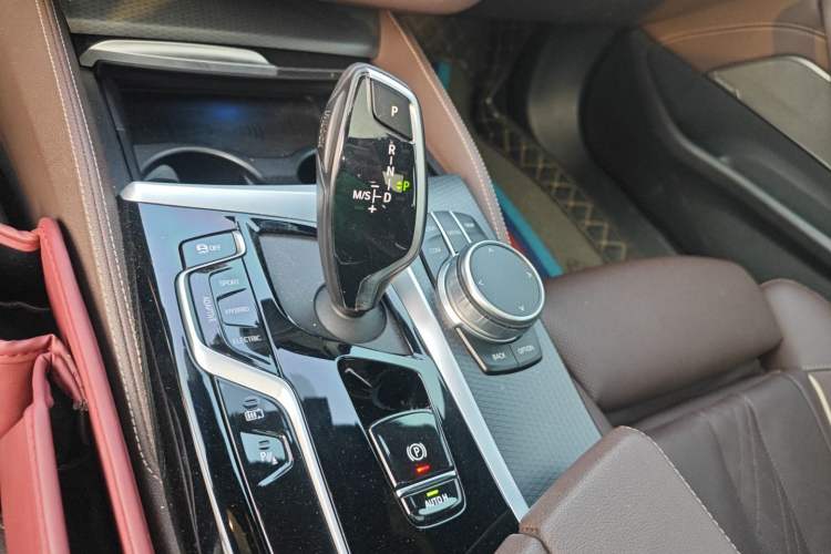 Used BMW 5 Series New Energy 2021 535Le Pioneer Edition M Sport Package
