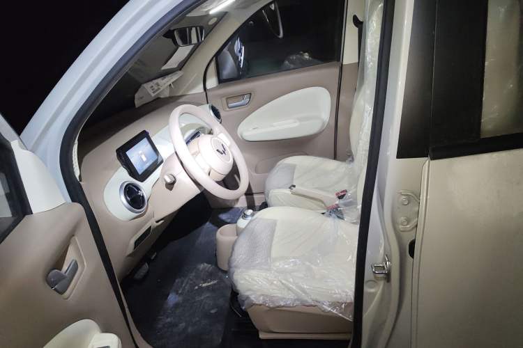 Used Wuling Hongguang MINIEV 2025 Four-Door Version Advanced Edition